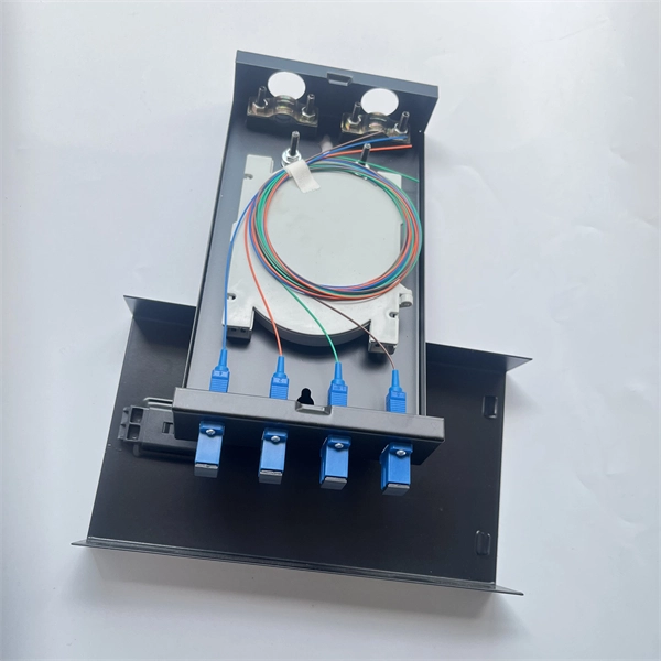 How many fiber optic switches can a ping network connect to 